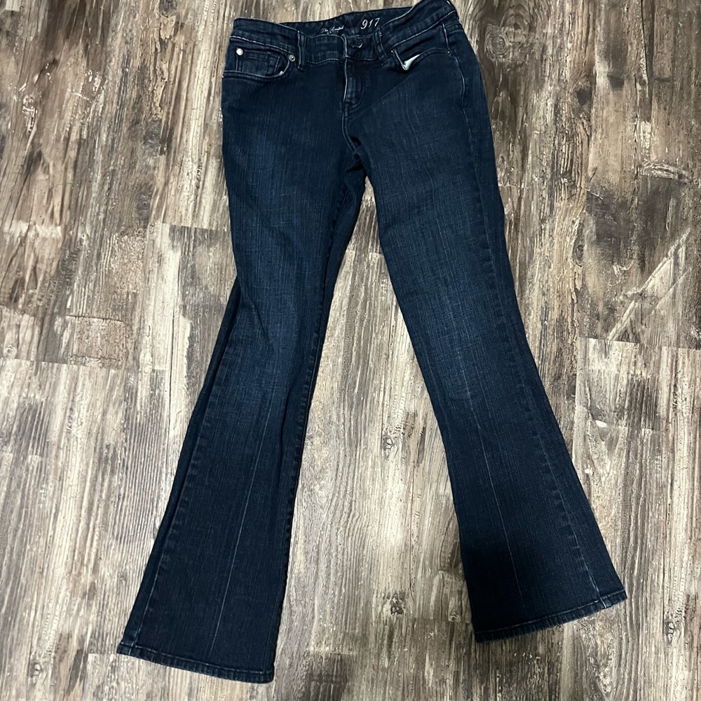 The limited jeans size for a regular cute flap pockets
